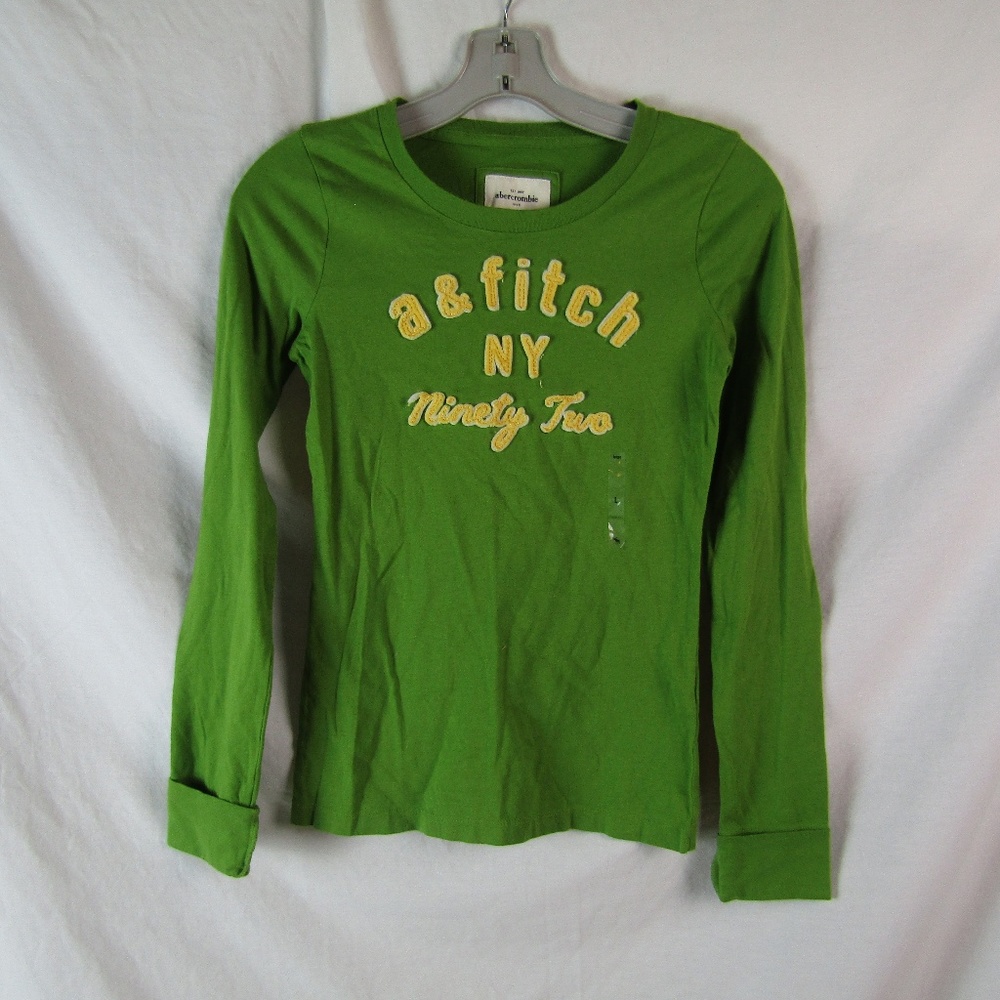 abercrombie Kids Embroiderd Logo T-shirt NWt